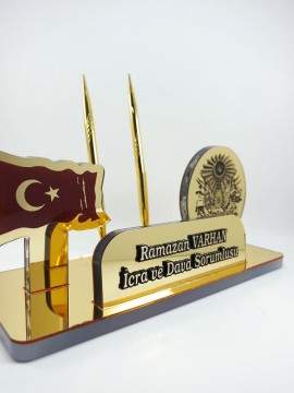 Osmanlı Devlet Armalı Türk Bayraklı Masa İsimliği